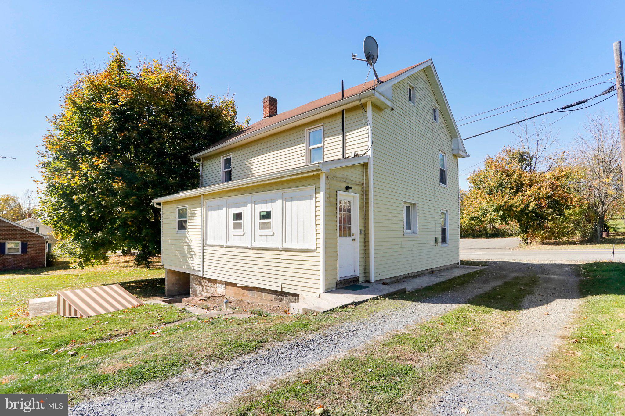 9368 Tomstown Road Waynesboro, PA 17268 - Photo 4 of 29 Gallery Image 4