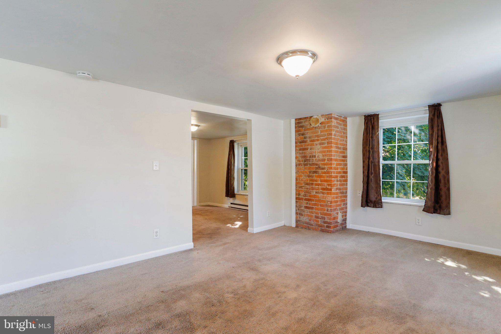 9368 Tomstown Road Waynesboro, PA 17268 - Photo 8 of 29 Gallery Image 8