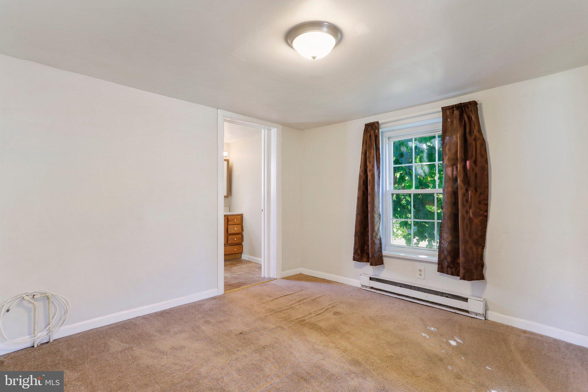9368 Tomstown Road Waynesboro, PA 17268 - Photo 10 of 29 Gallery Image 10