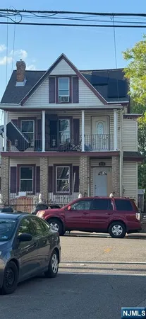 $2,300 | 203 Park Avenue, Unit 201, Paterson, NJ 07501
