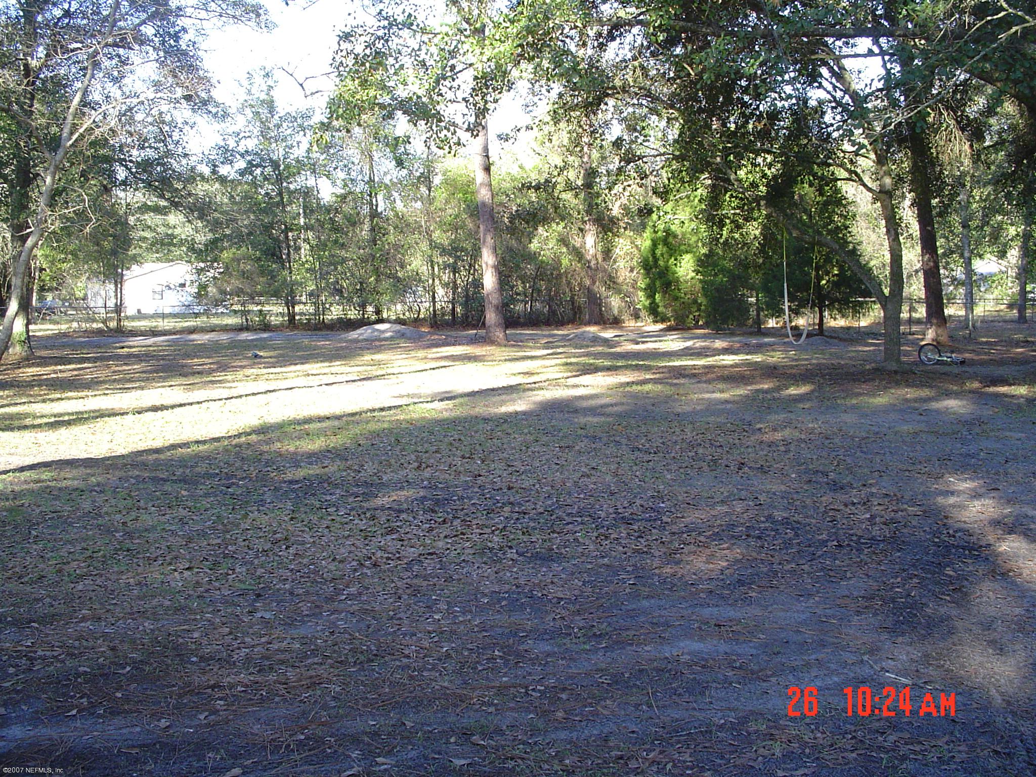 13308 Lanier Road Jacksonville, FL 32226 - Photo 4 of 29 backyard
