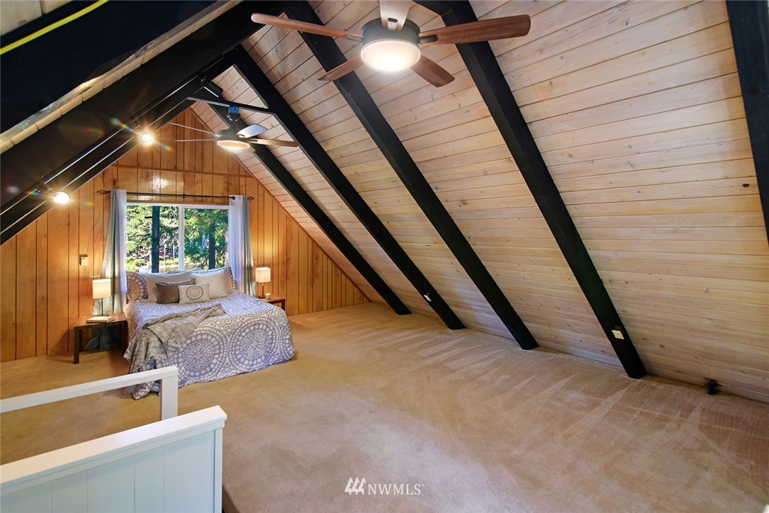 240 Northeast Raintree Lane Tahuya, WA 98588 - Photo 12 of 25 Gallery Image 12