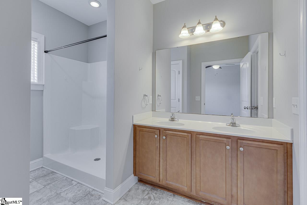 334 Easterlin Way Greenville, SC 29607 - Photo 18 of 26 Gallery Image 18