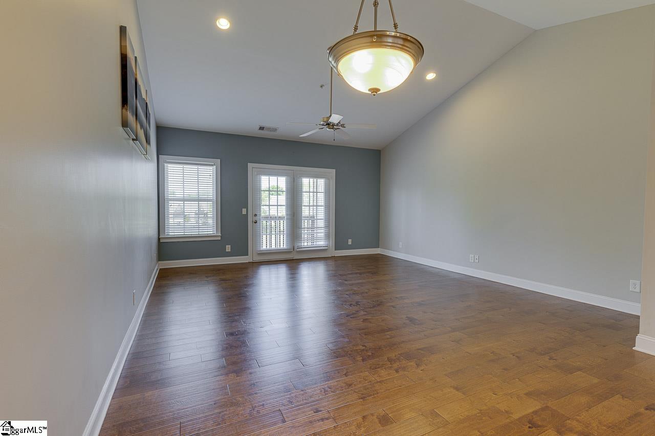 334 Easterlin Way Greenville, SC 29607 - Photo 4 of 26 Gallery Image 4