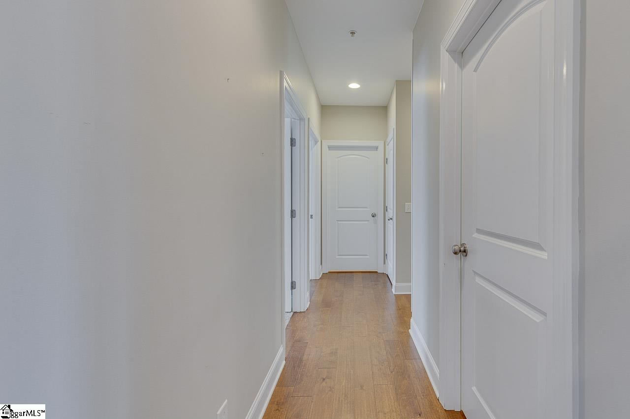 334 Easterlin Way Greenville, SC 29607 - Photo 9 of 26 Gallery Image 9