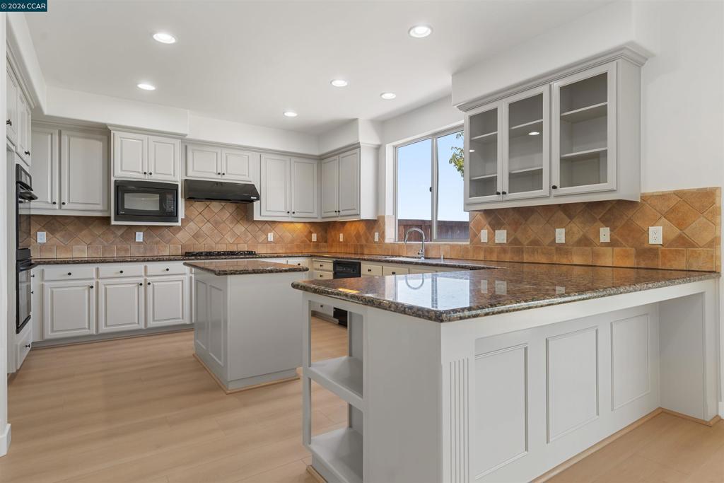 1105-1105 Rock Harbor Point Hercules, CA 94547 - Photo 6 of 24