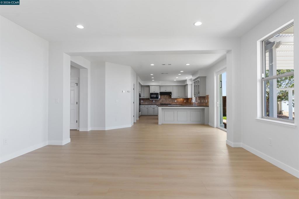 1105-1105 Rock Harbor Point Hercules, CA 94547 - Photo 8 of 24