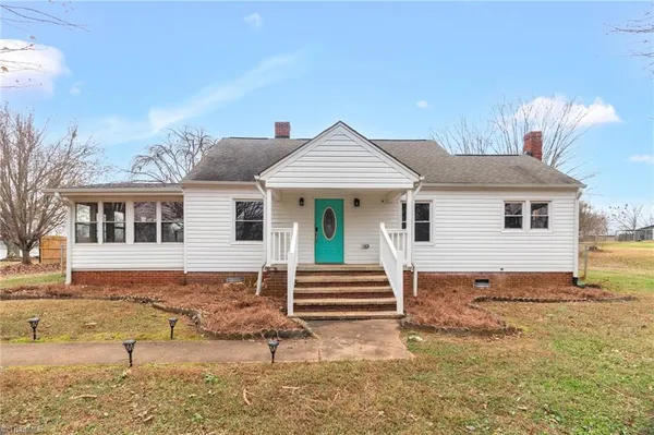 $223,000 | 2552 Old Us Highway South, Pilot Mountain, NC 27041