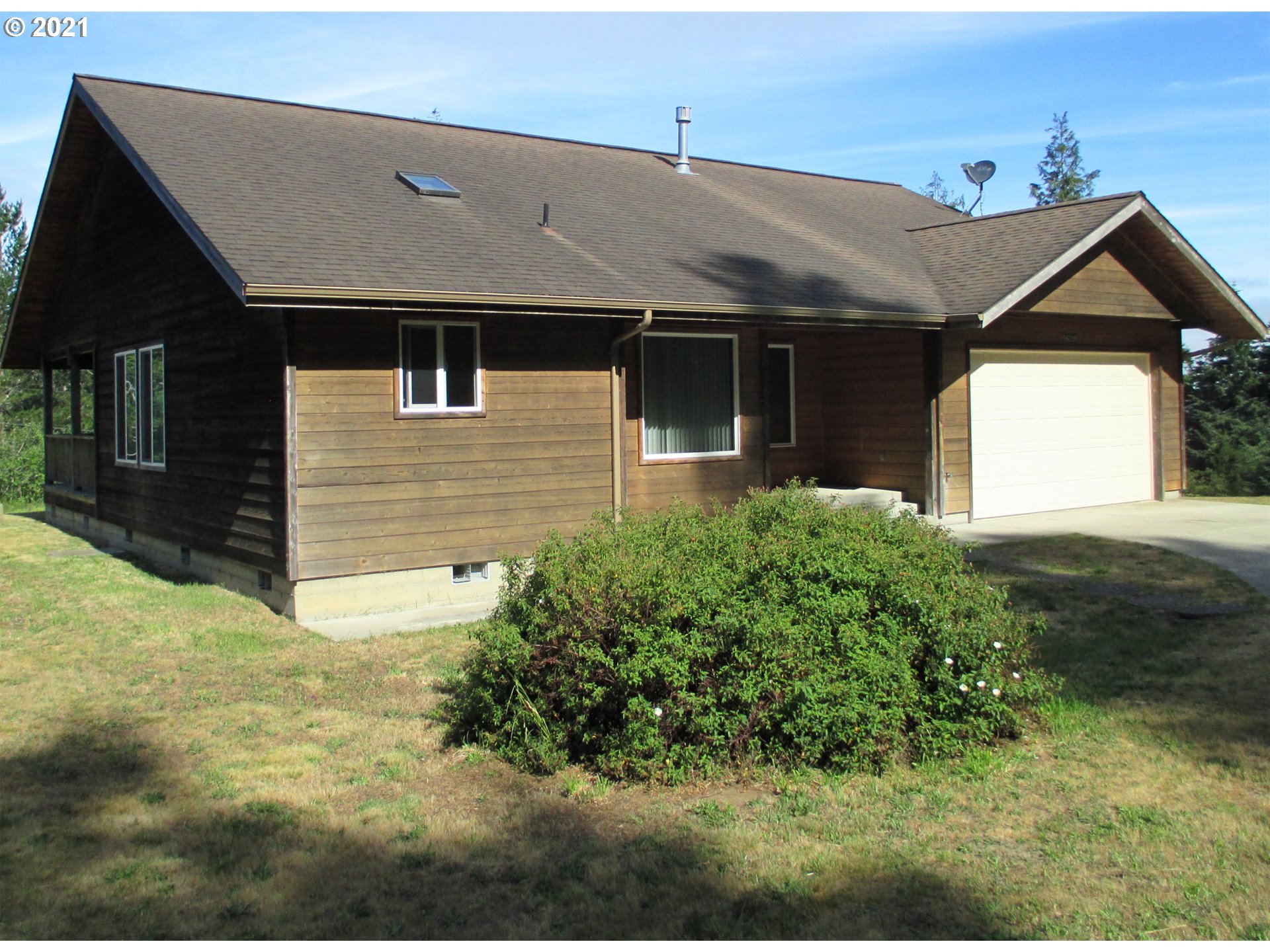 56205 Rusty Road Bandon, OR 97411 - Photo 2 of 25 Gallery Image 2