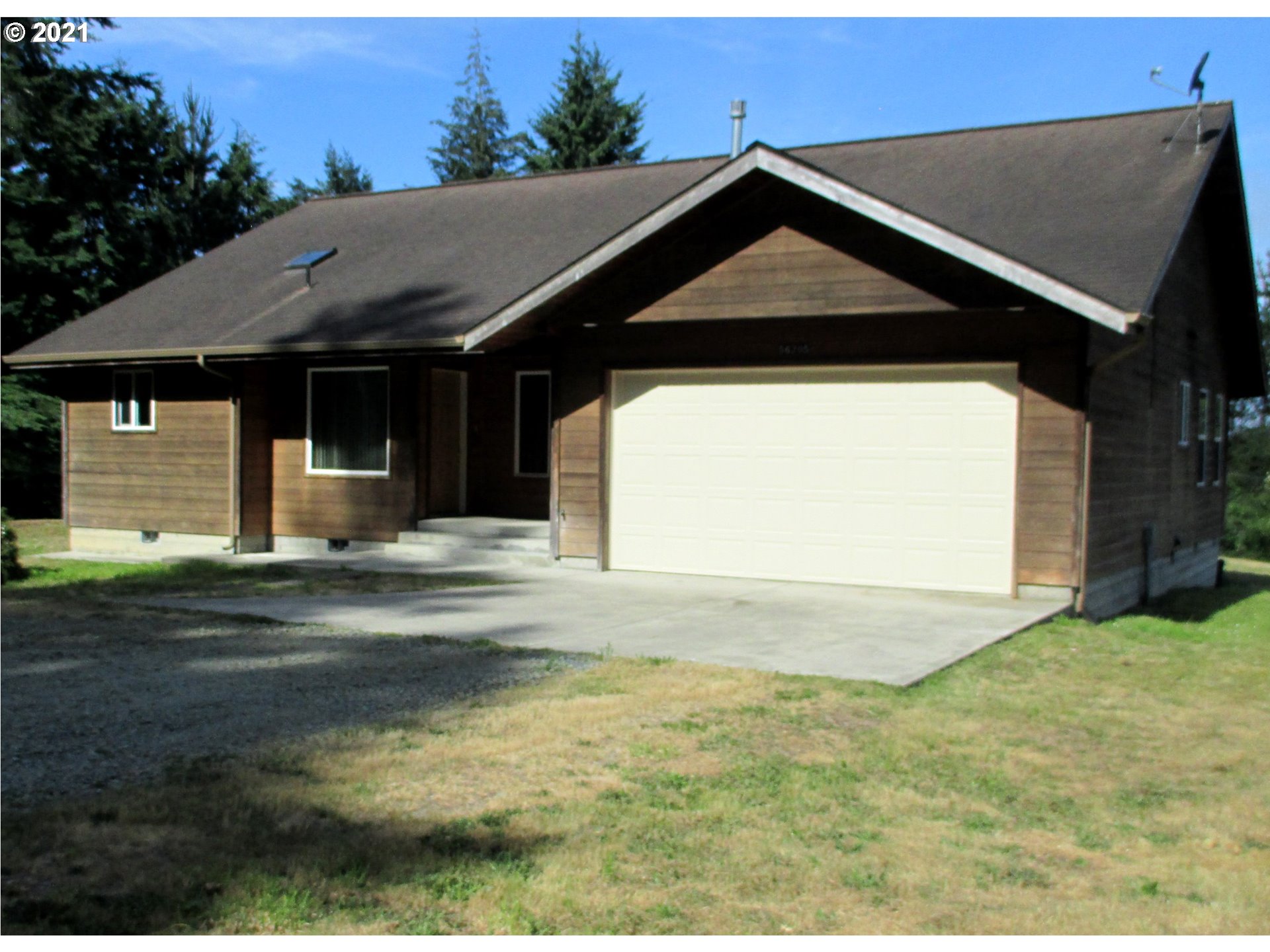 56205 Rusty Road Bandon, OR 97411 - Photo 4 of 25 Gallery Image 4