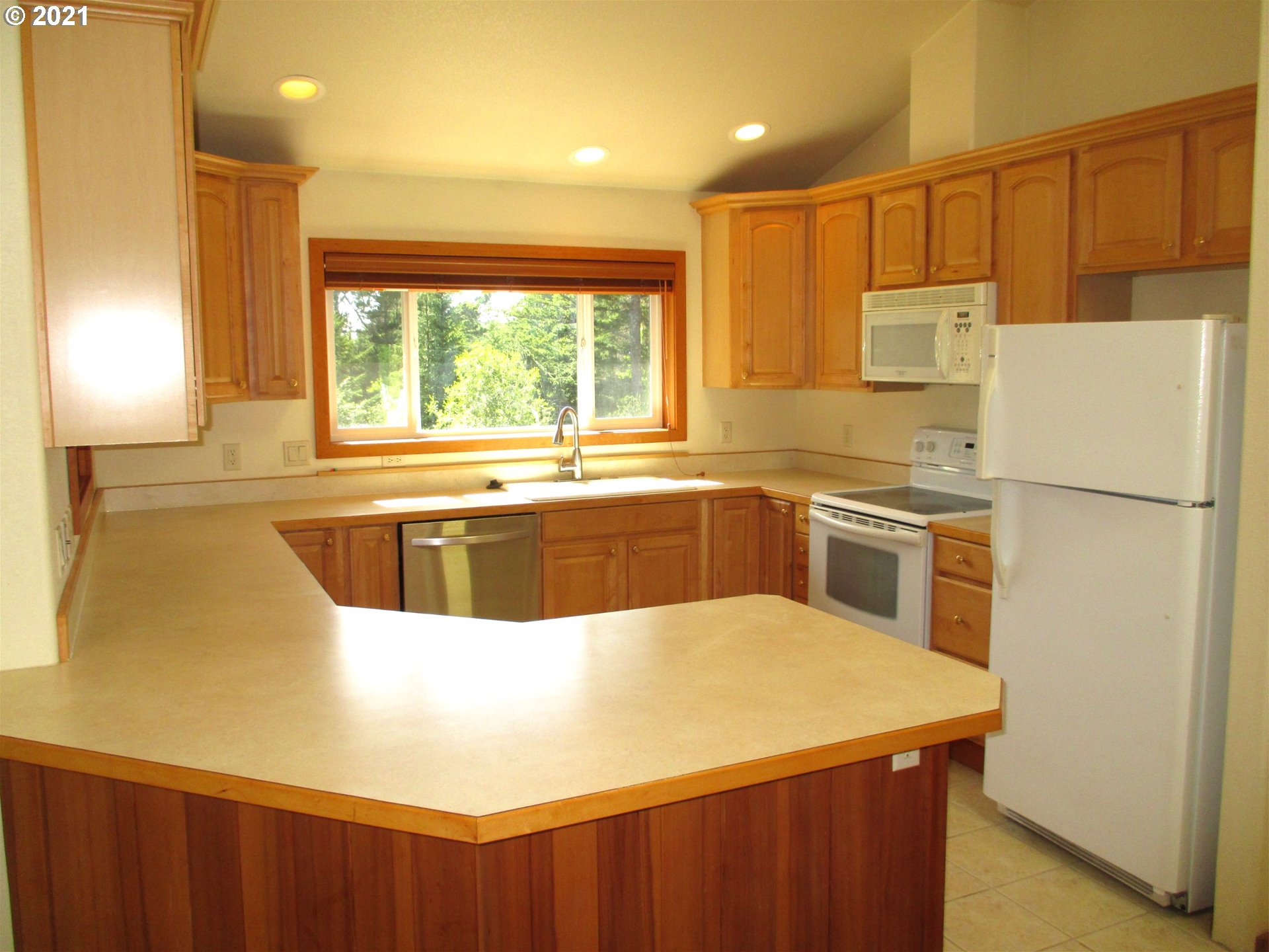 56205 Rusty Road Bandon, OR 97411 - Photo 10 of 25 Gallery Image 10