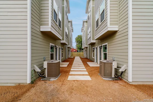 $429,999 | 1510 South Walters Street, San Antonio, TX 78210