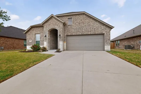 $2,300 | 2804 Cain Drive, Anna, TX 75409