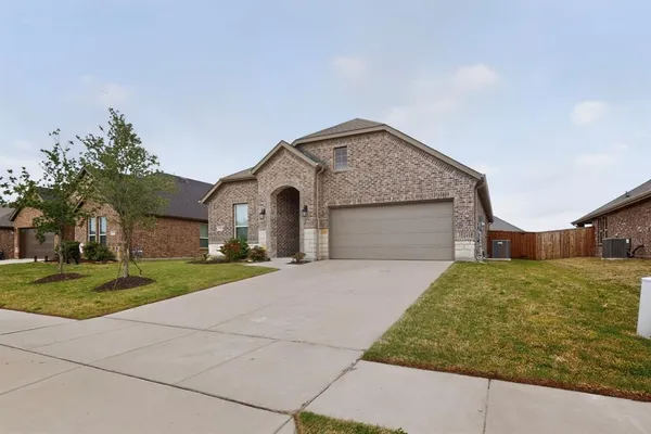 $2,300 | 2804 Cain Drive, Anna, TX 75409