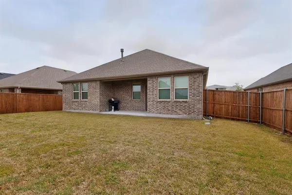 $2,300 | 2804 Cain Drive, Anna, TX 75409