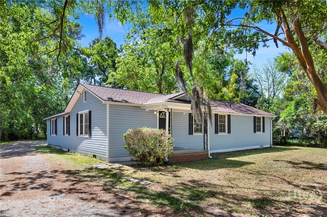17 Russell Avenue Savannah, GA 31408 - Photo 2 of 41