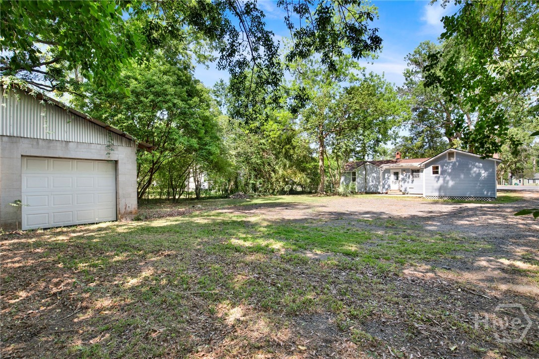 17 Russell Avenue Savannah, GA 31408 - Photo 36 of 41