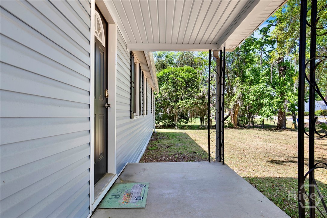 17 Russell Avenue Savannah, GA 31408 - Photo 4 of 41