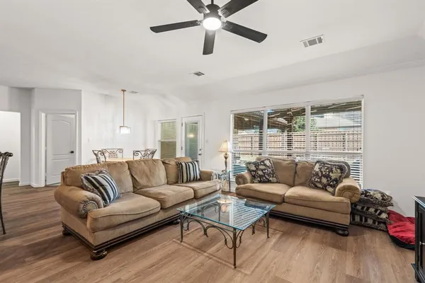 $539,900 | 205 Crepe Myrtle Lane, Murphy, TX 75094
