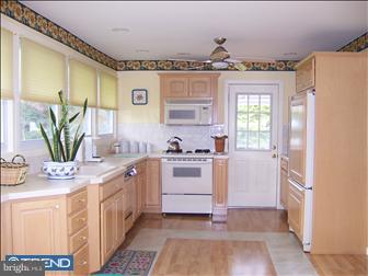 4 Cardinal Road Hamilton, NJ 08619 - Photo 4 of 11 Kitchen
