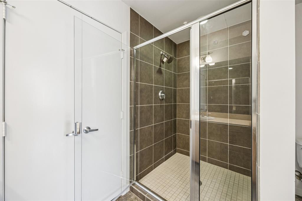 1001 Belleview Street, Unit 303 Dallas, TX 75215 - Photo 16 of 21