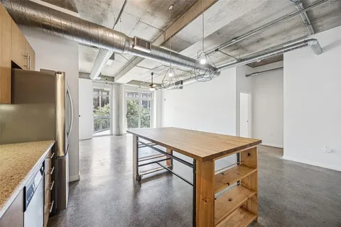 $350,000 | 1001 Belleview Street, Unit 303, Dallas, TX 75215