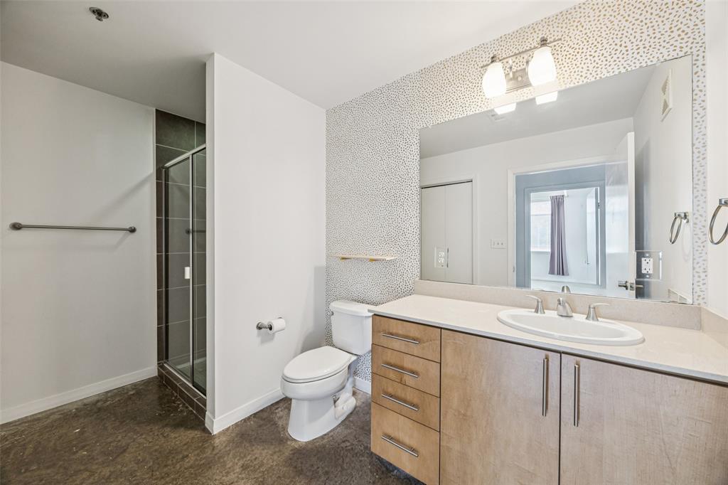 1001 Belleview Street, Unit 303 Dallas, TX 75215 - Photo 9 of 21