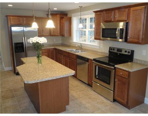 6 Nash Road Windham, ME 04062 - Photo 11 of 17 Kitchen.