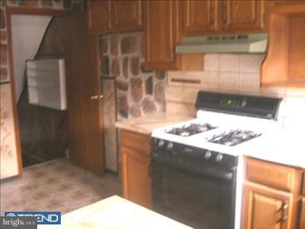 8402 Temple Road Philadelphia, PA 19150 - Photo 2 of 4 Kitchen