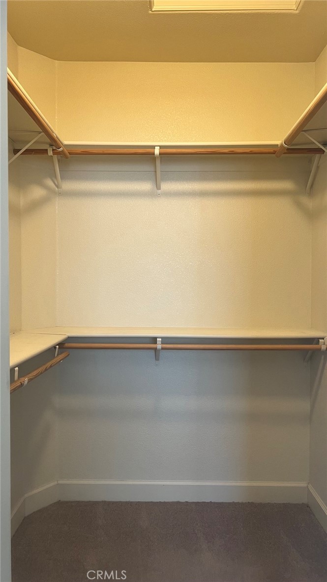 424 Barclay Way Merced, CA 95348 - Photo 15 of 21 Master walk-in closet
