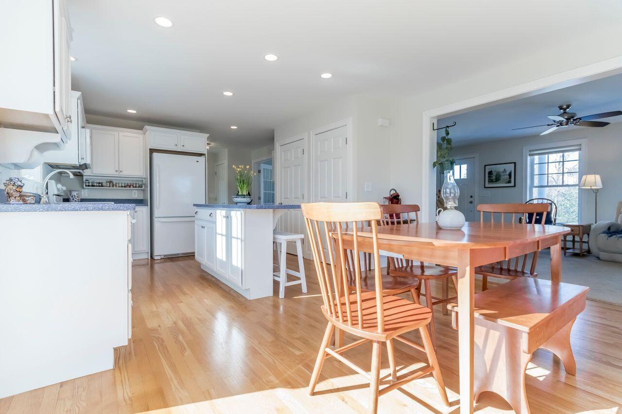 46 Drowne Road Cumberland, ME 04021 - Photo 9 of 34 20240214-71020