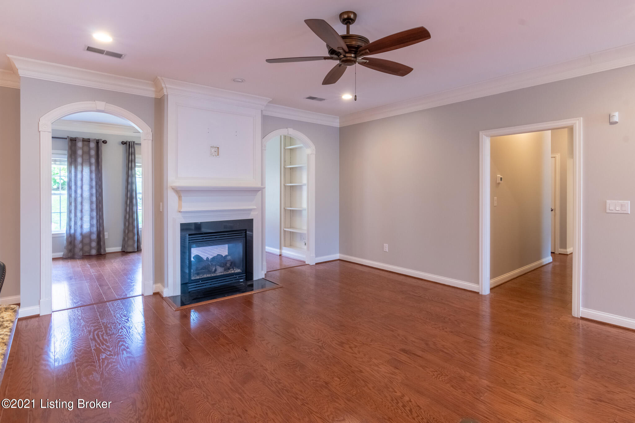 10607 Riva Road Louisville, KY 40223 - Photo 19 of 39 11