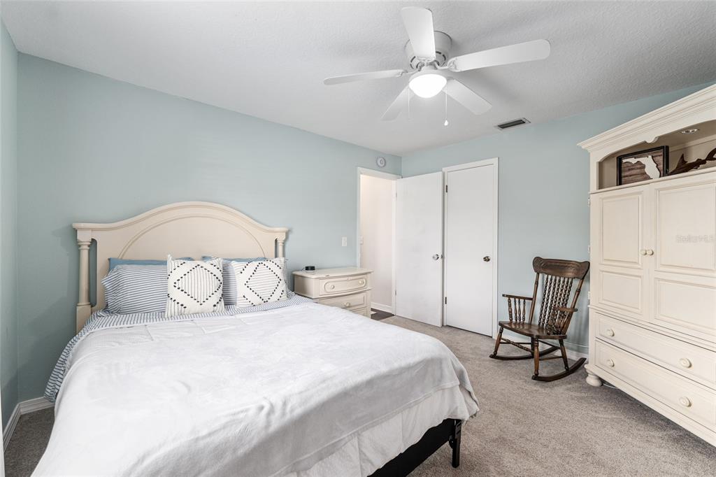 8306 Southwest 100th Lane Road Ocala, FL 34481 - Photo 13 of 67