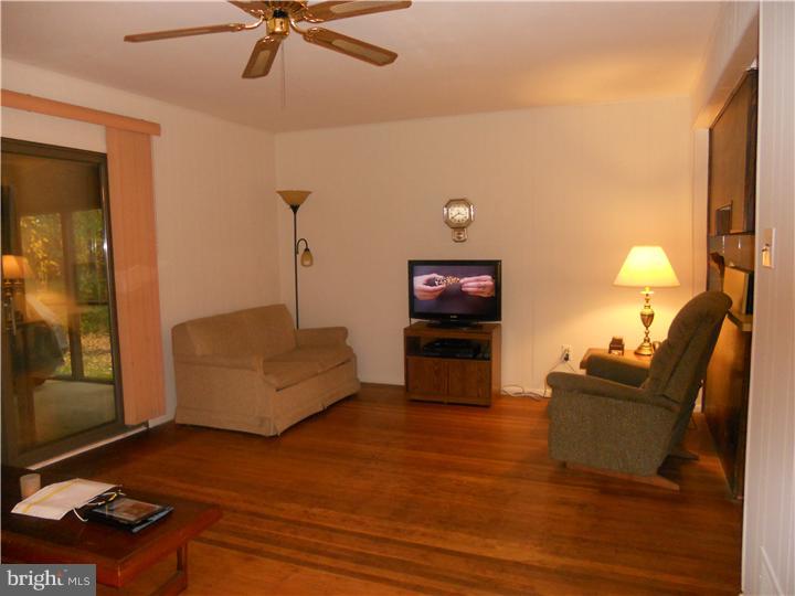 216 Valley Forge Road Cinnaminson, NJ 08077 - Photo 14 of 21 Gallery Image 14