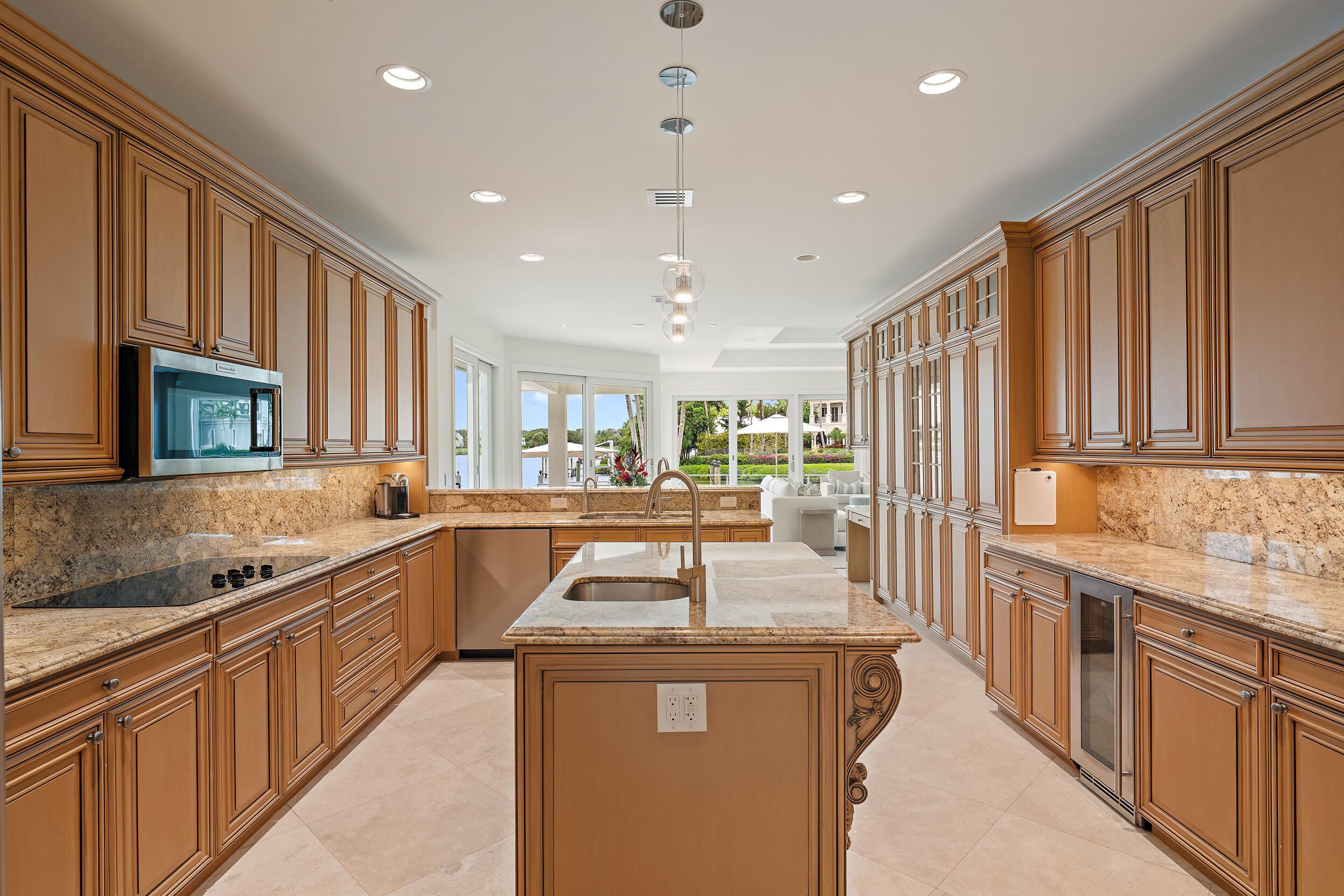 121 Commodore Drive Jupiter, FL 33477 - Photo 22 of 56 Kitchen