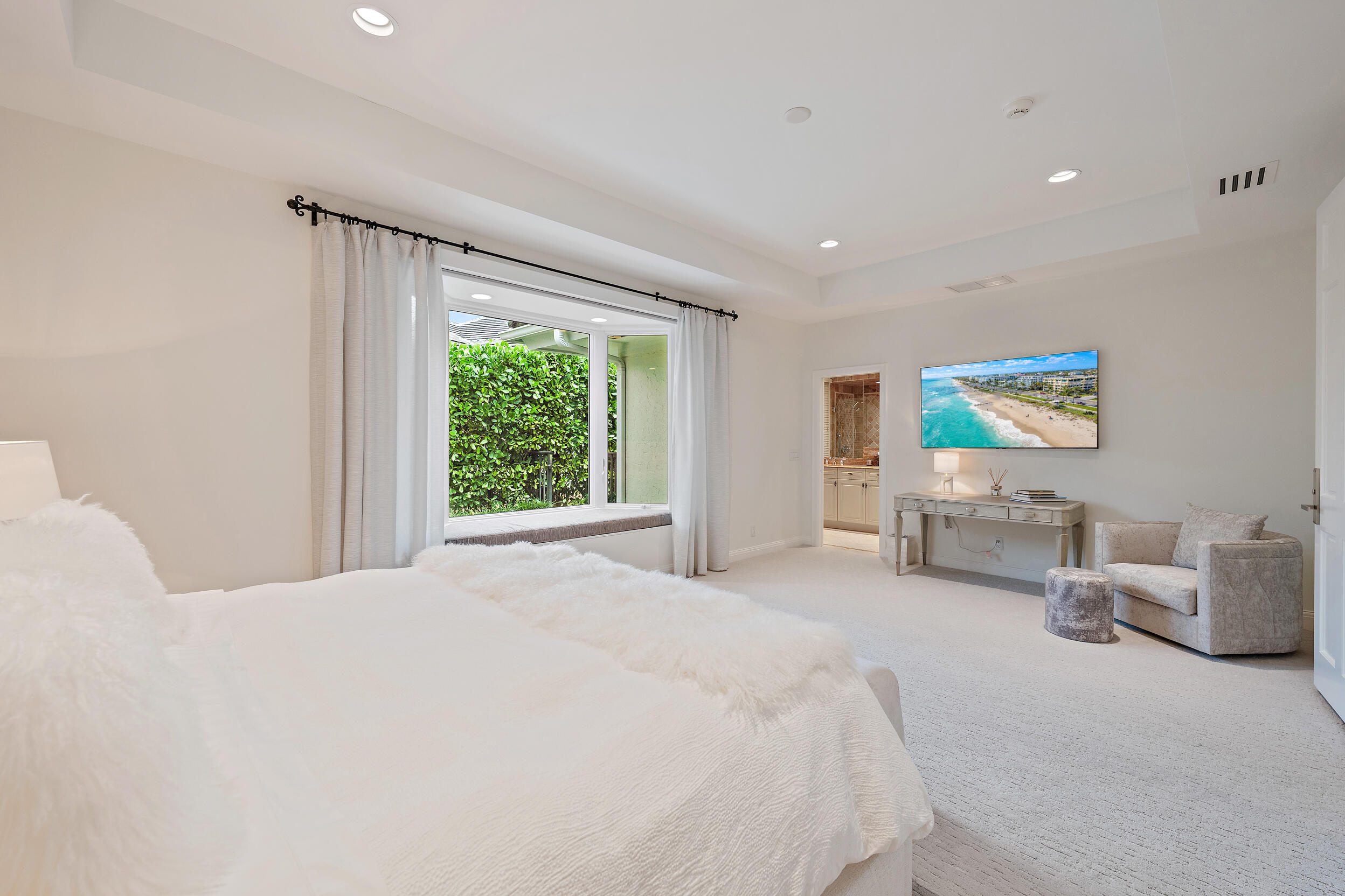 121 Commodore Drive Jupiter, FL 33477 - Photo 27 of 56 Guest Bedroom