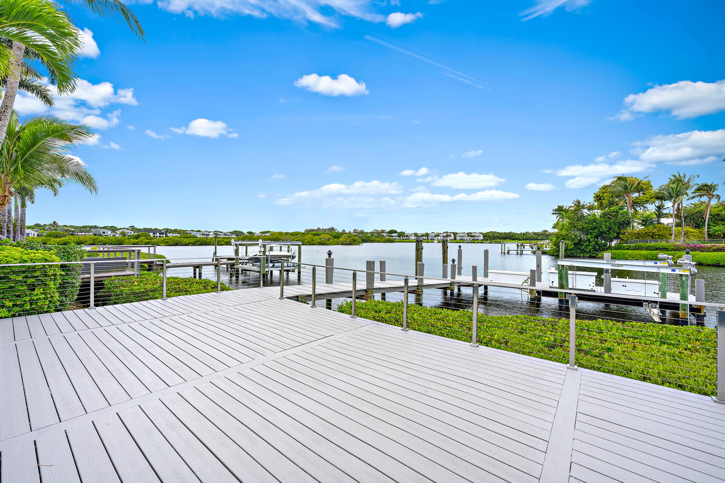 121 Commodore Drive Jupiter, FL 33477 - Photo 29 of 56 Deck