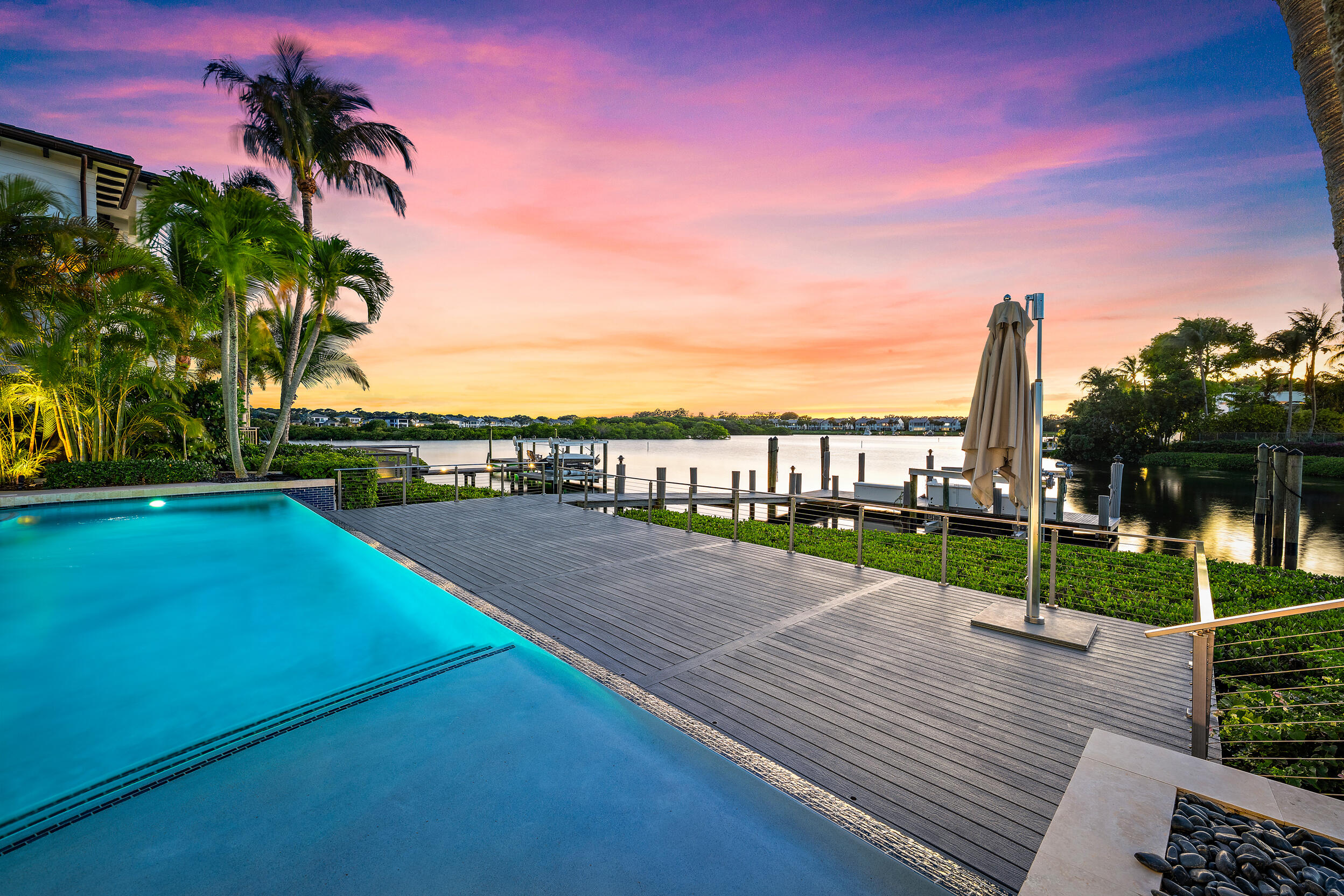 121 Commodore Drive Jupiter, FL 33477 - Photo 6 of 56 View