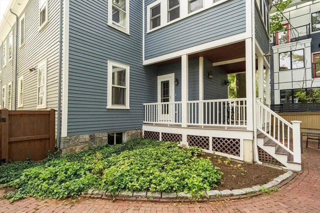 $2,650,000 | 127-129 Auburn Street, Cambridge, MA 02139