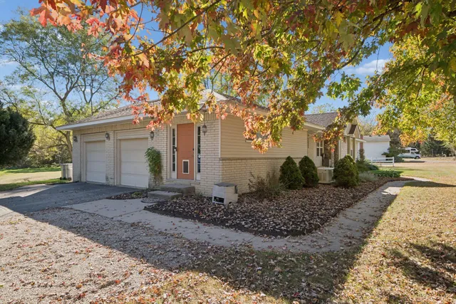 $454,900 | 58221 Travis Road, New Hudson, MI 48165