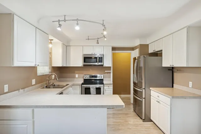 $454,900 | 58221 Travis Road, New Hudson, MI 48165