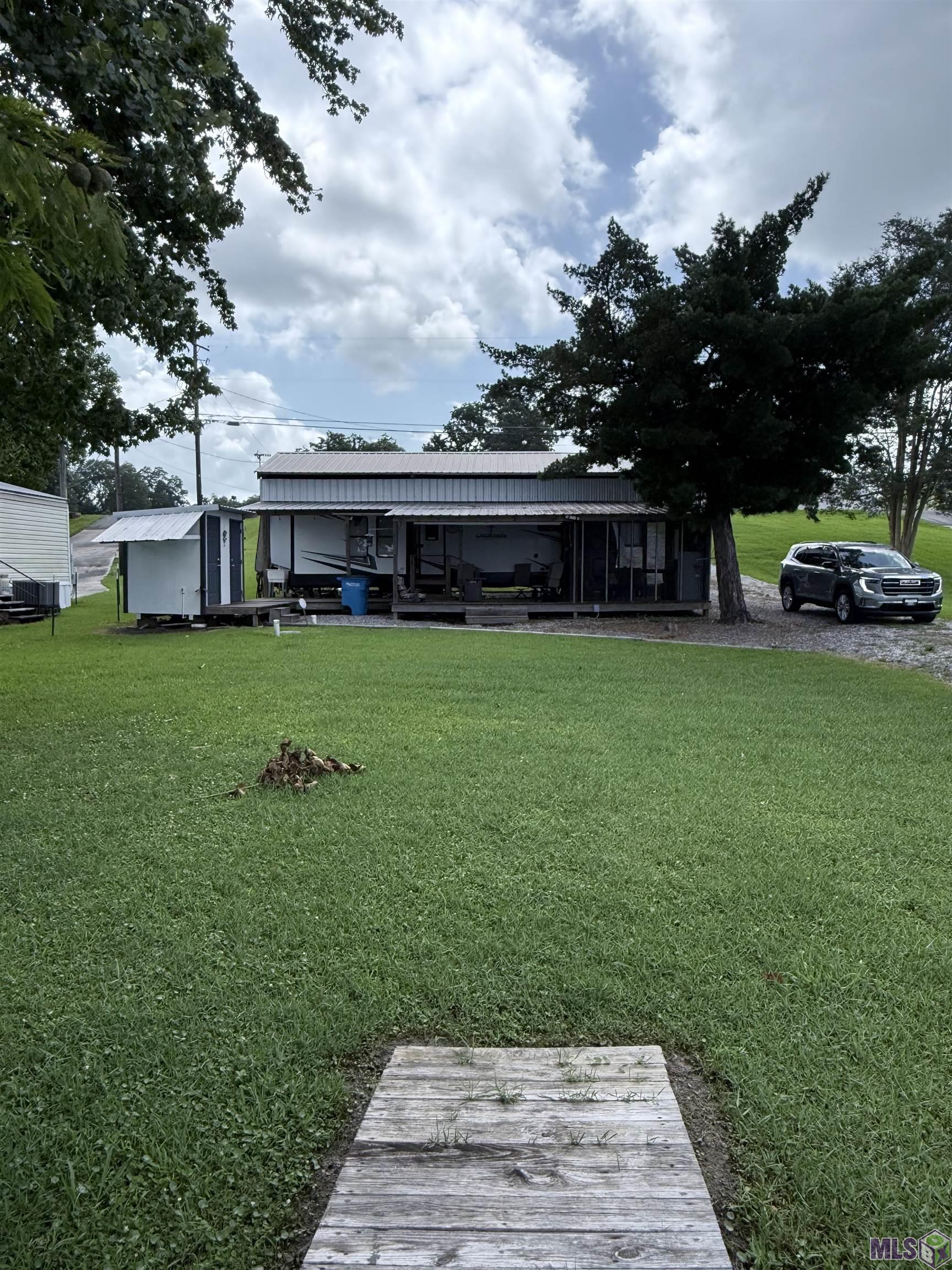 8561 Island Road Ventress, LA 70783 - Photo 3 of 12