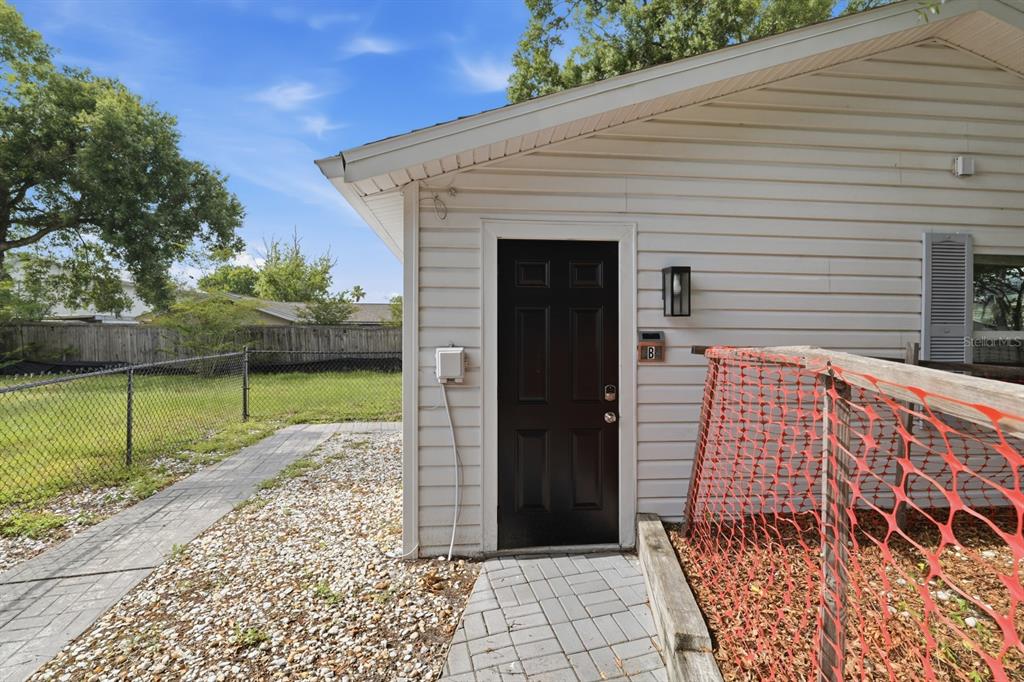 15509 Casey Rd Extension, Unit B Tampa, FL 33624 - Photo 2 of 28