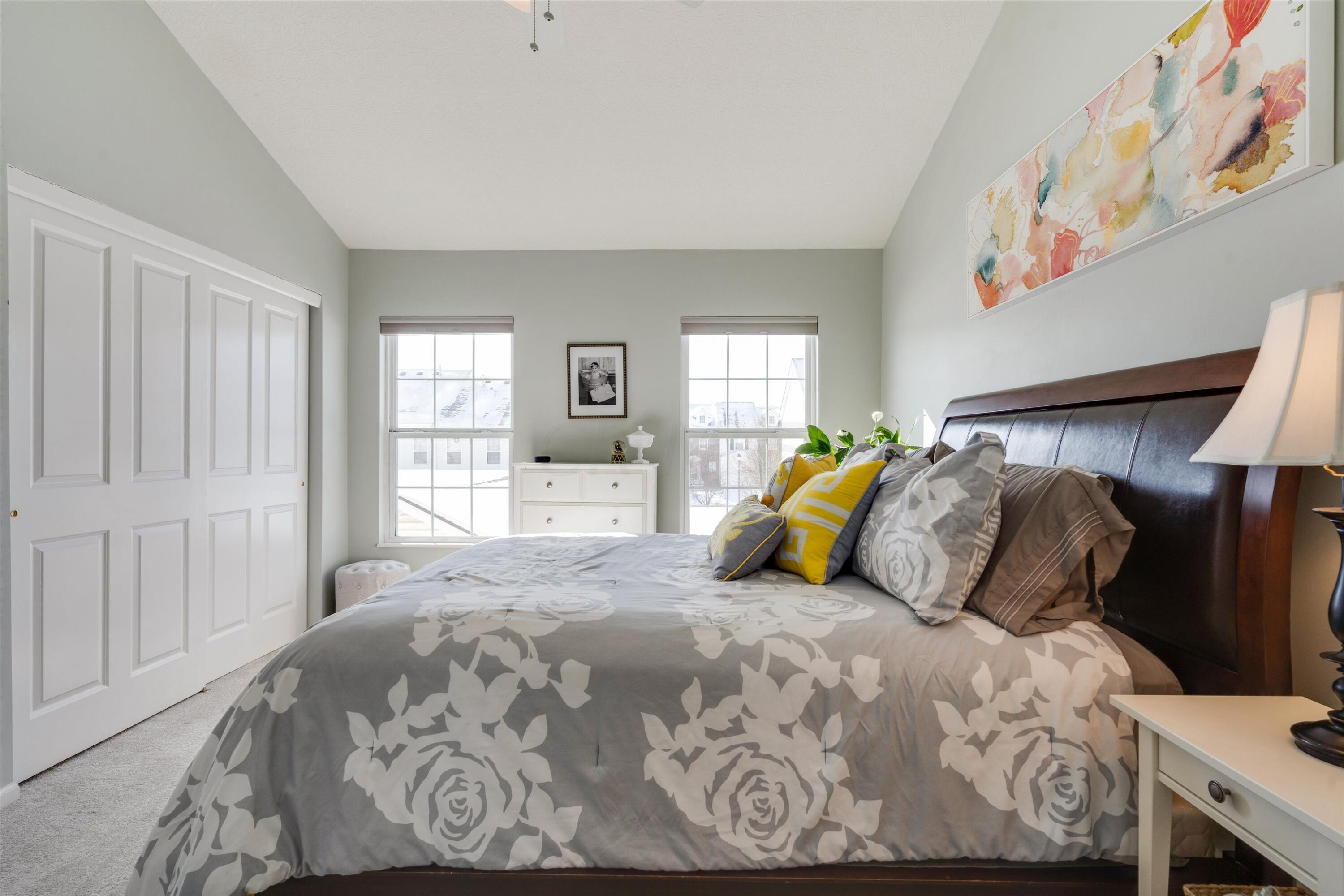 623 Lazelle Road Westerville, OH 43081 - Photo 8 of 16 16-dsc05811-dsc05813