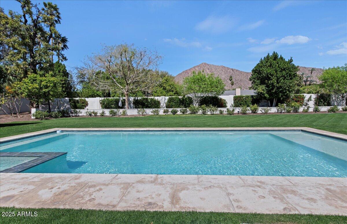 5446 East Exeter Boulevard Phoenix, AZ 85018 - Photo 52 of 59 a view of a golf course
