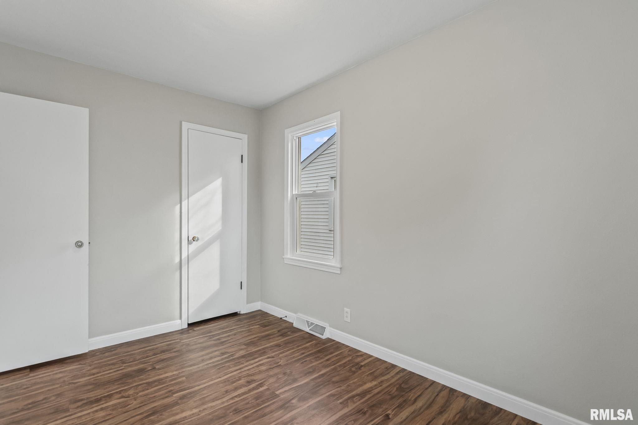 2322 Grandview Avenue Springfield, IL 62702 - Photo 13 of 24