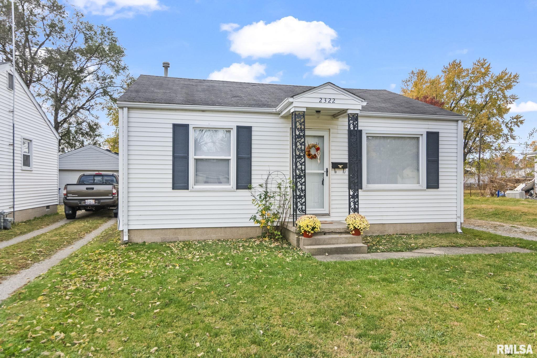2322 Grandview Avenue Springfield, IL 62702 - Photo 2 of 24