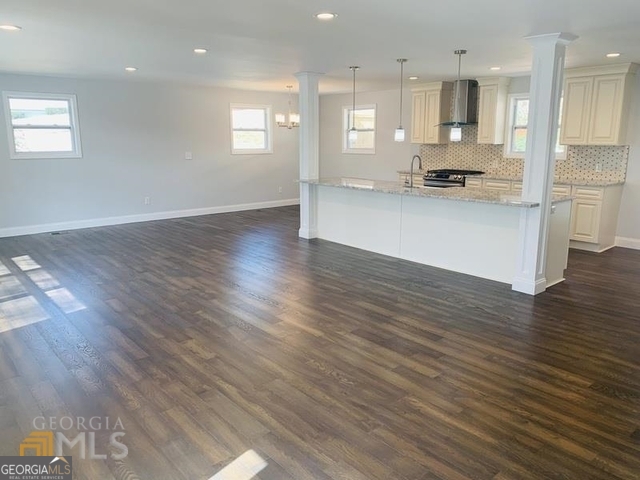 3102 Edgewater Drive Gainesville, GA 30501 - Photo 2 of 18