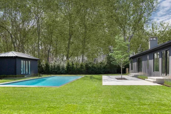 $3,795,000 | 6 Joseph Francis Boulevard, Sag Harbor, NY 11963
