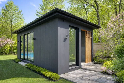 $3,795,000 | 6 Joseph Francis Boulevard, Sag Harbor, NY 11963